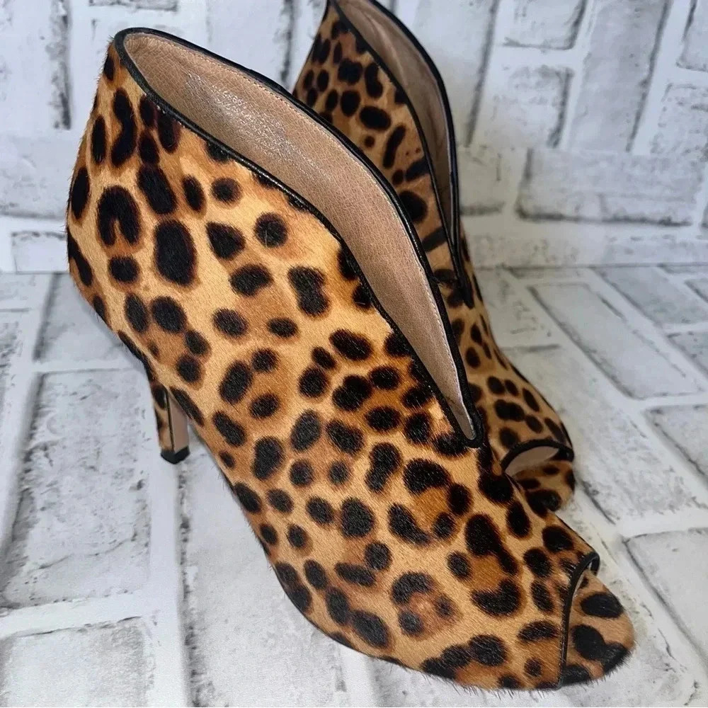 Halogen Rowen Pumps Stiletto Peep Toe Real Calf Hair Leopard size: 8.5 M